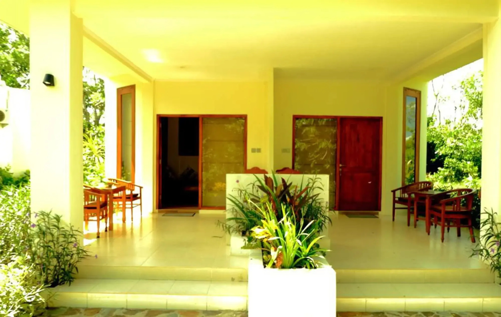 Puri Sari Beach Hotel