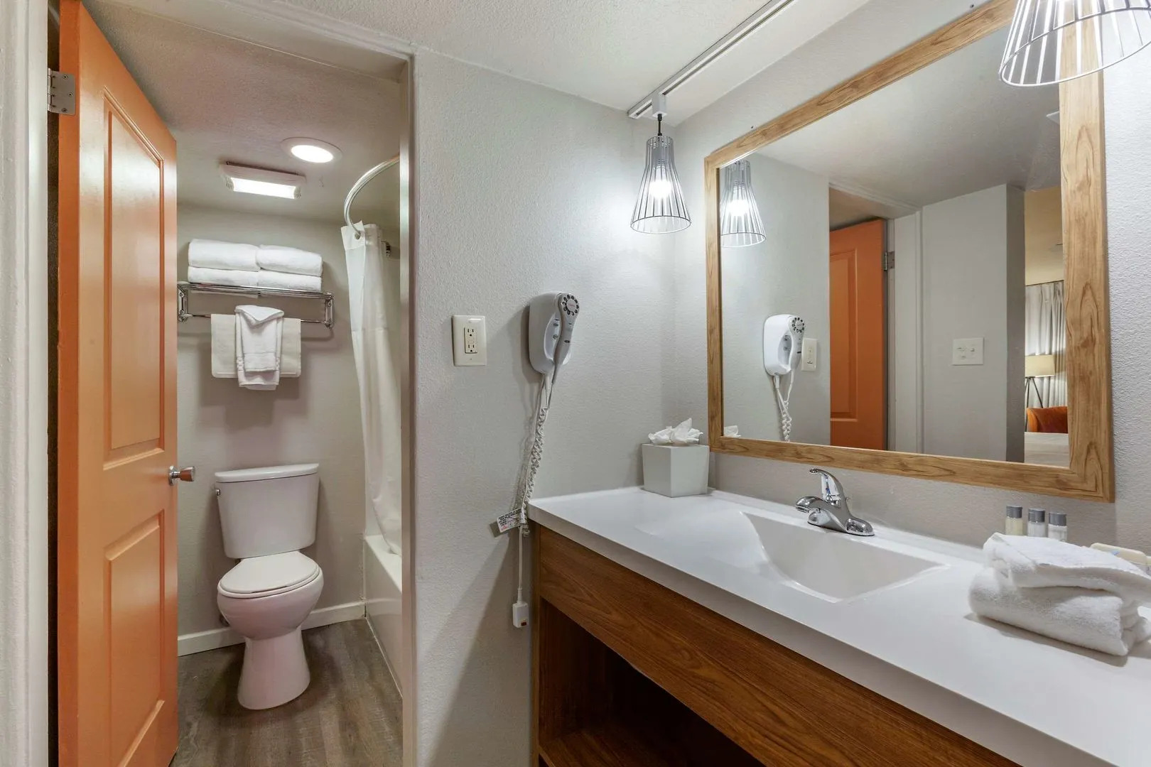 Magnuson Hotel Papago Inn