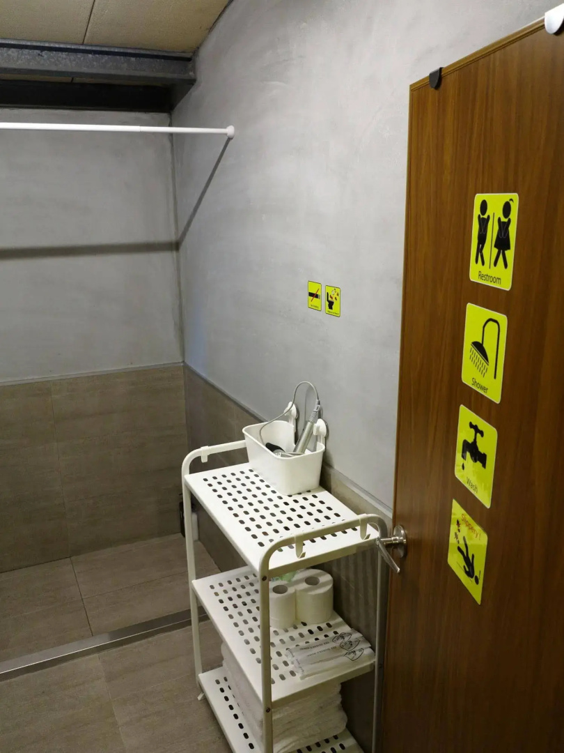 The Packer's Hostel