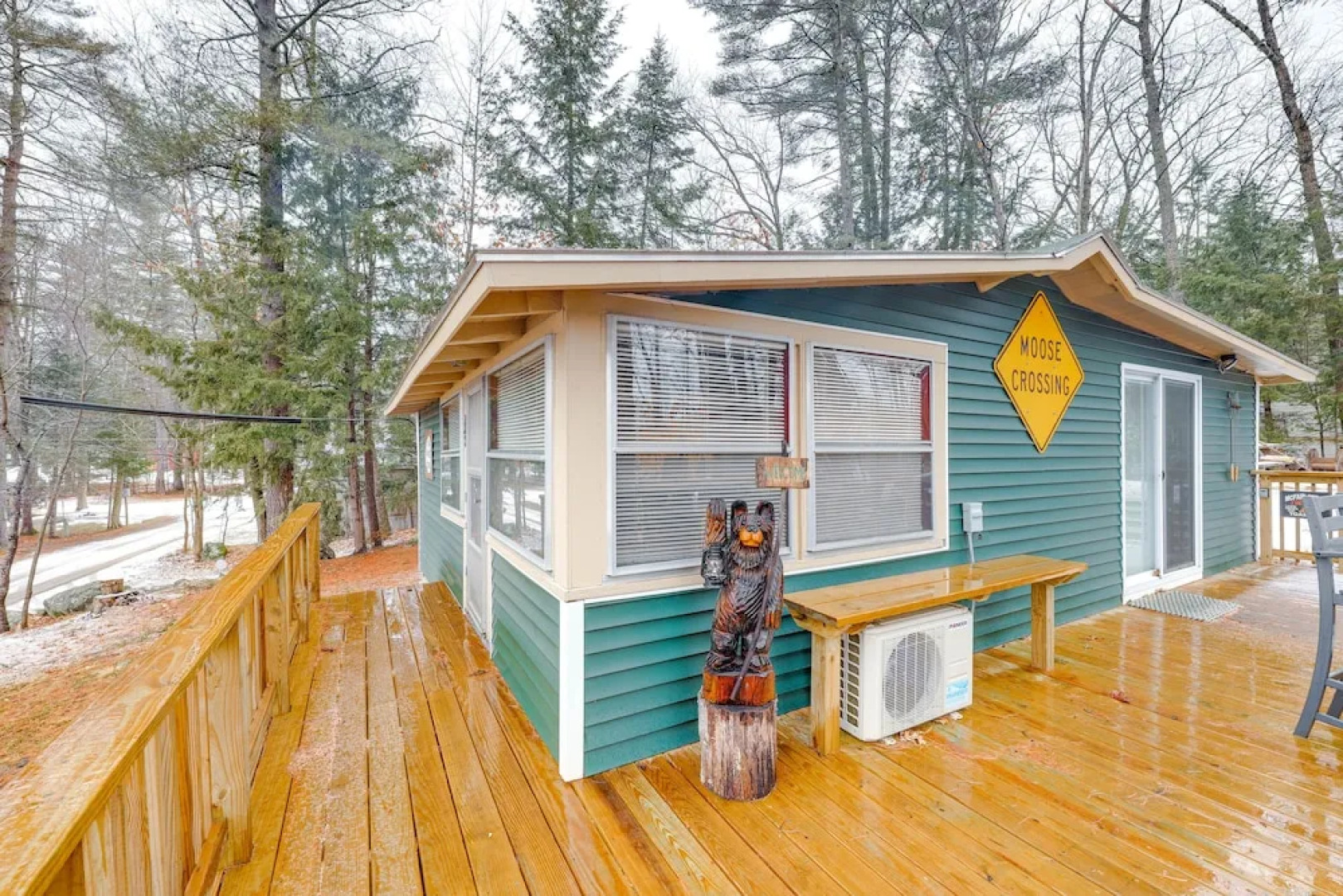 Lovely Maine Cabin w/ Deck, Gas Grill & Fire Pit!