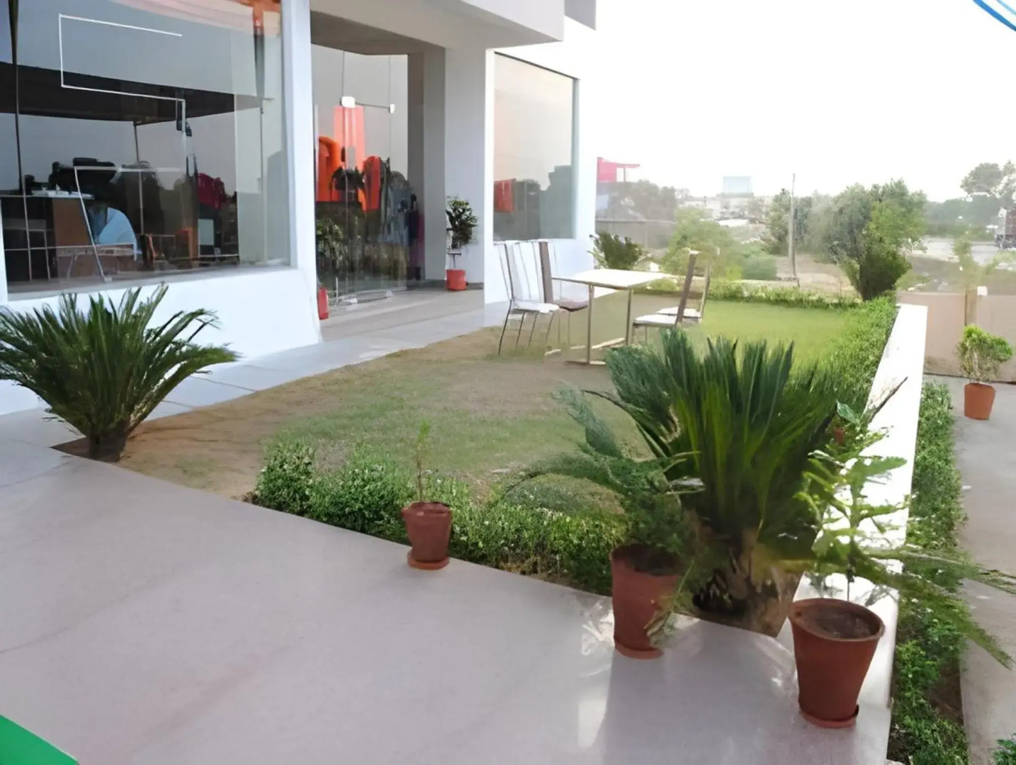 Saket Hotel and Restaurant