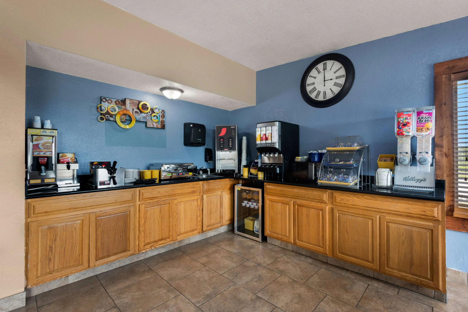 Days Inn by Wyndham Newton