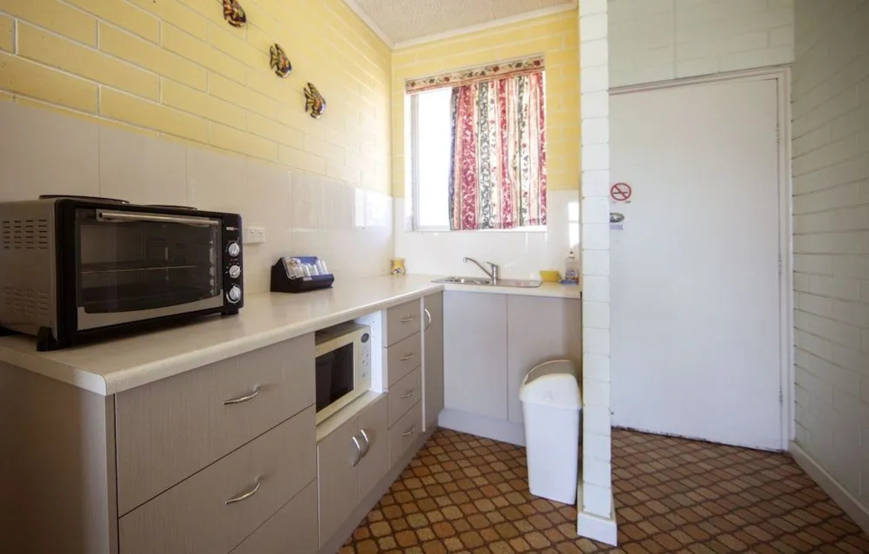 Oyster Court Apartments