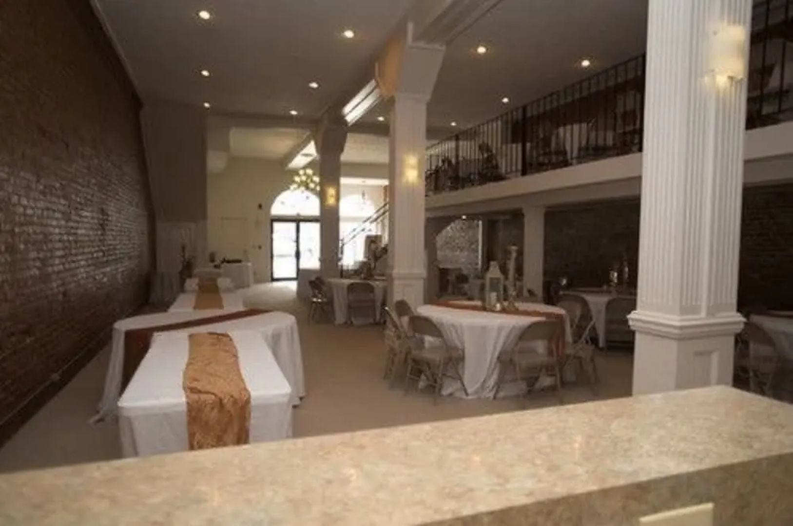 Hamilton House Inn