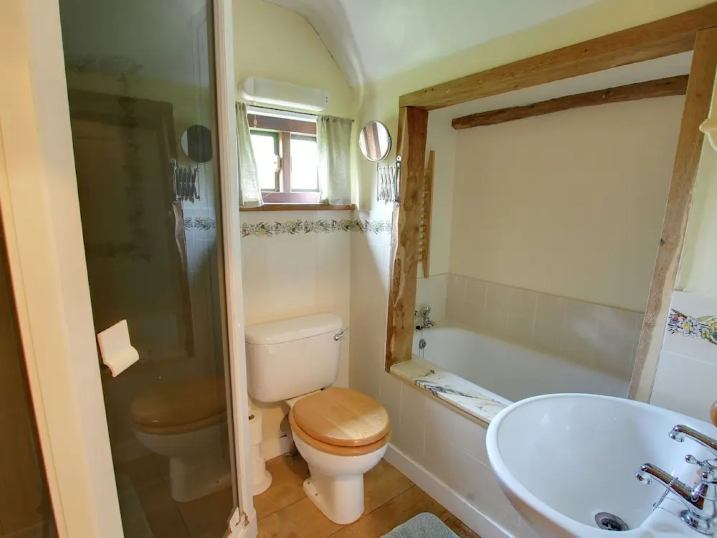 Simplistic Cottage in Battle with Garden near Bird Watching