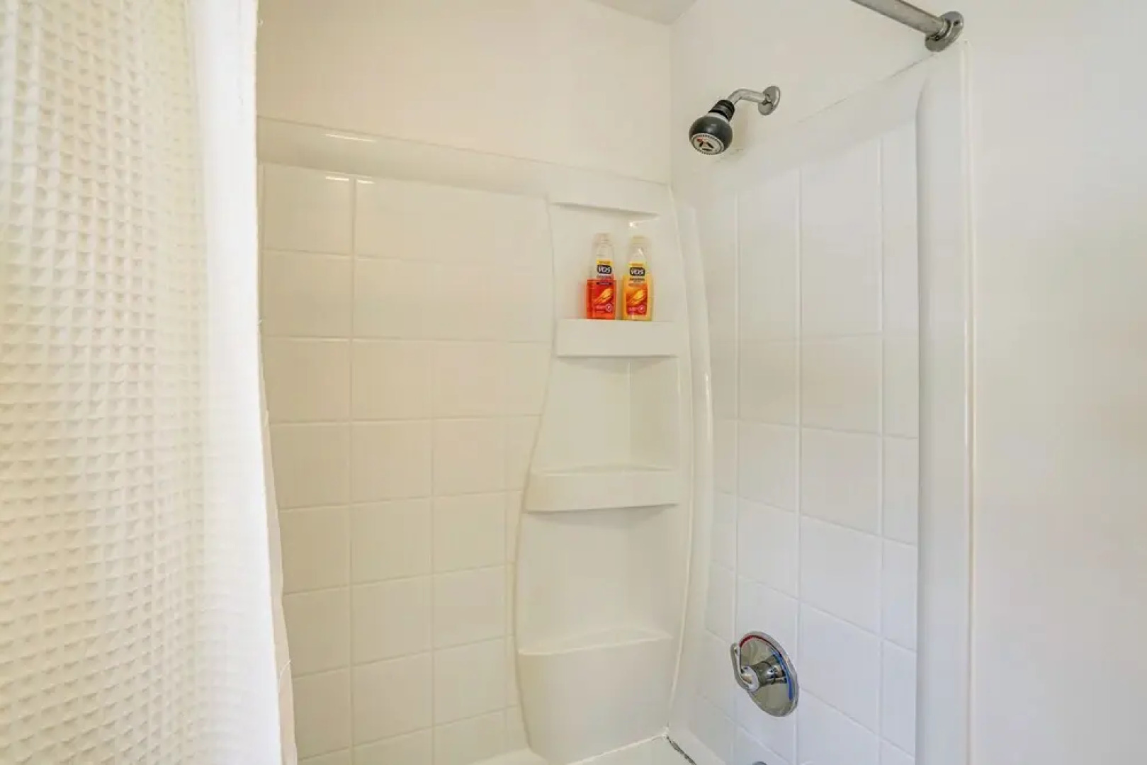 Walk to Dining: Downtown Lenox Guest House!