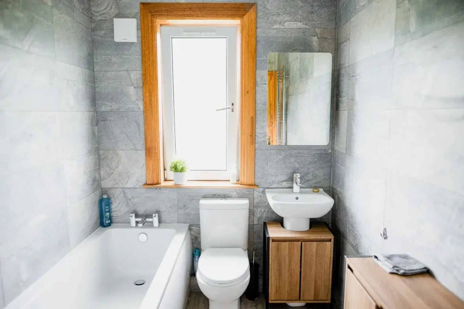 3BD House Fantastic Mountain Views Innerleithen