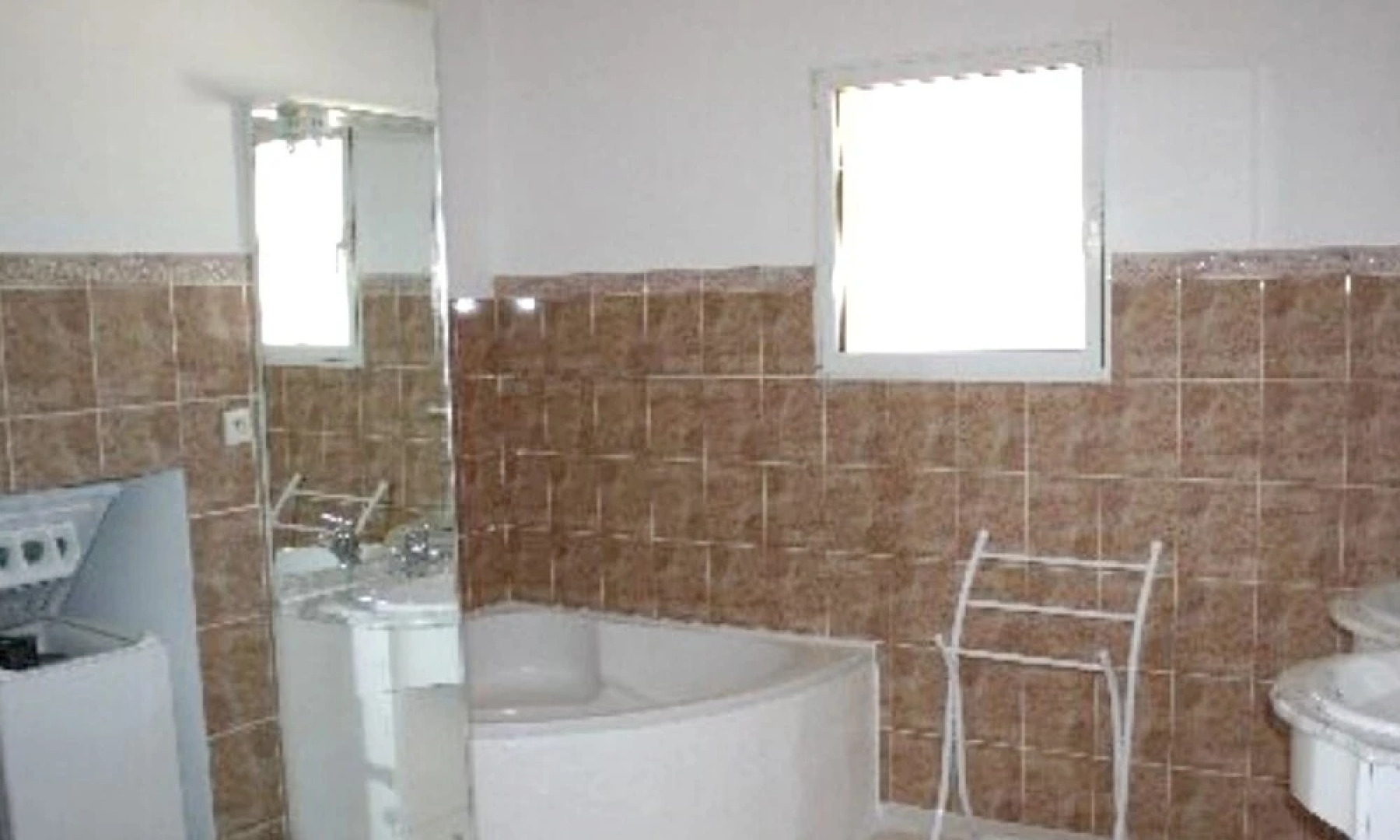 House With 3 Bedrooms in Magalas, With Pool Access, Enclosed Garden an