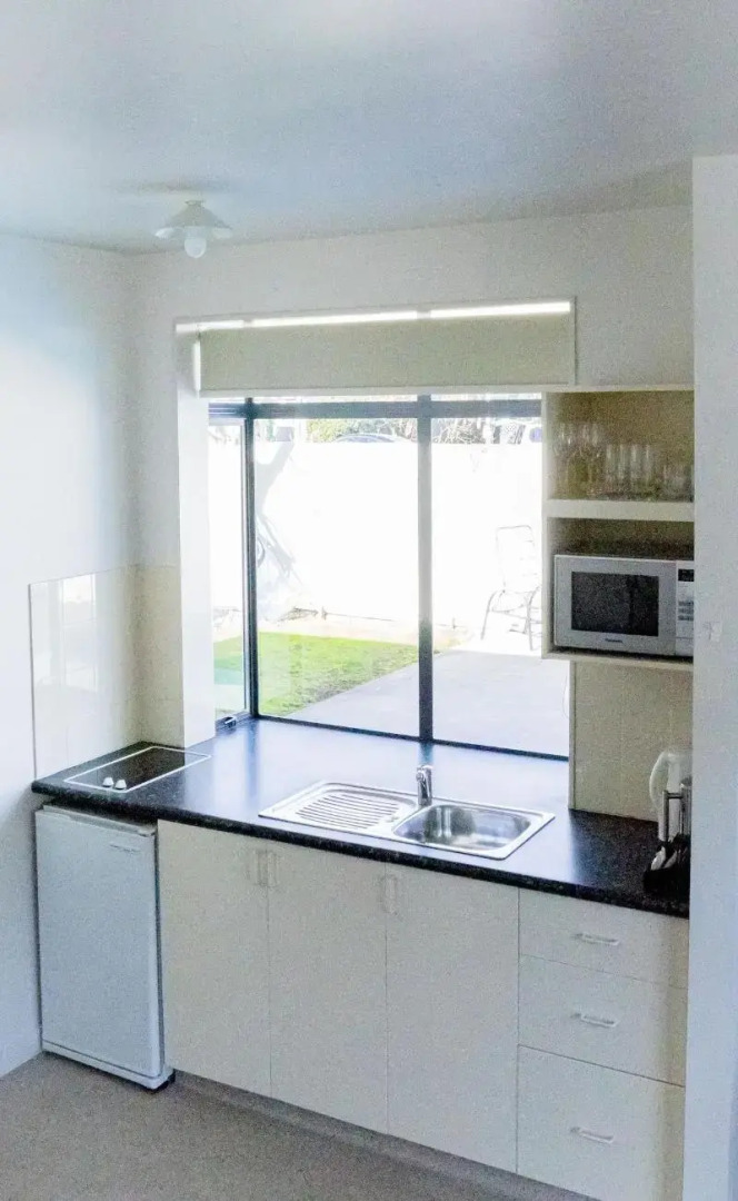 ASURE Phoenix Motor Inn