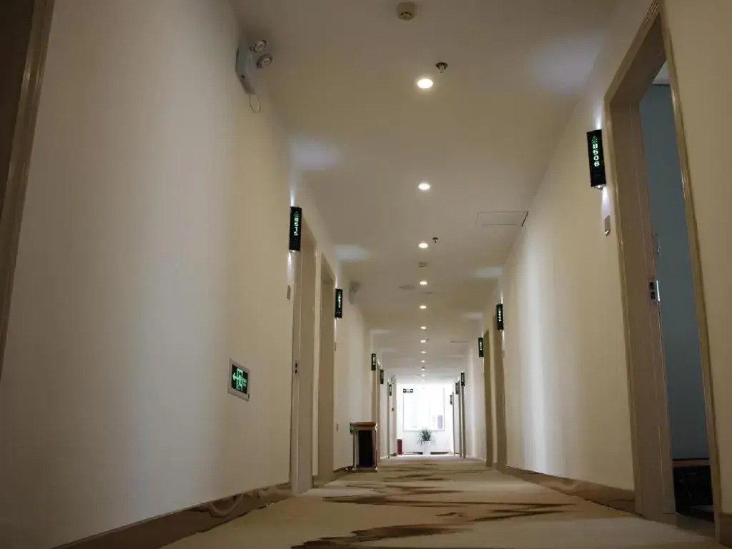 GreenTree Alliance Yichun Fengcheng Jianyi Avenue Hotel