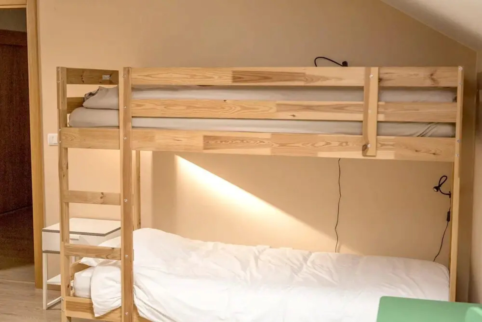 House with 3 Bedrooms in Peraboa, with Wonderful Mountain View, Pool Access, Furnished Garden