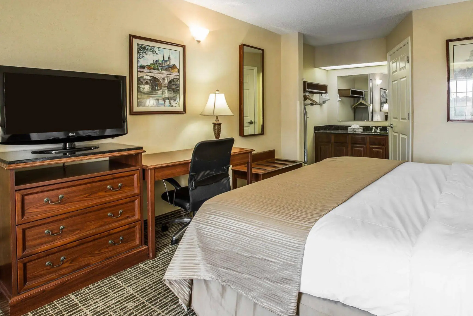 Quality Inn Bessemer I-20 exit 108