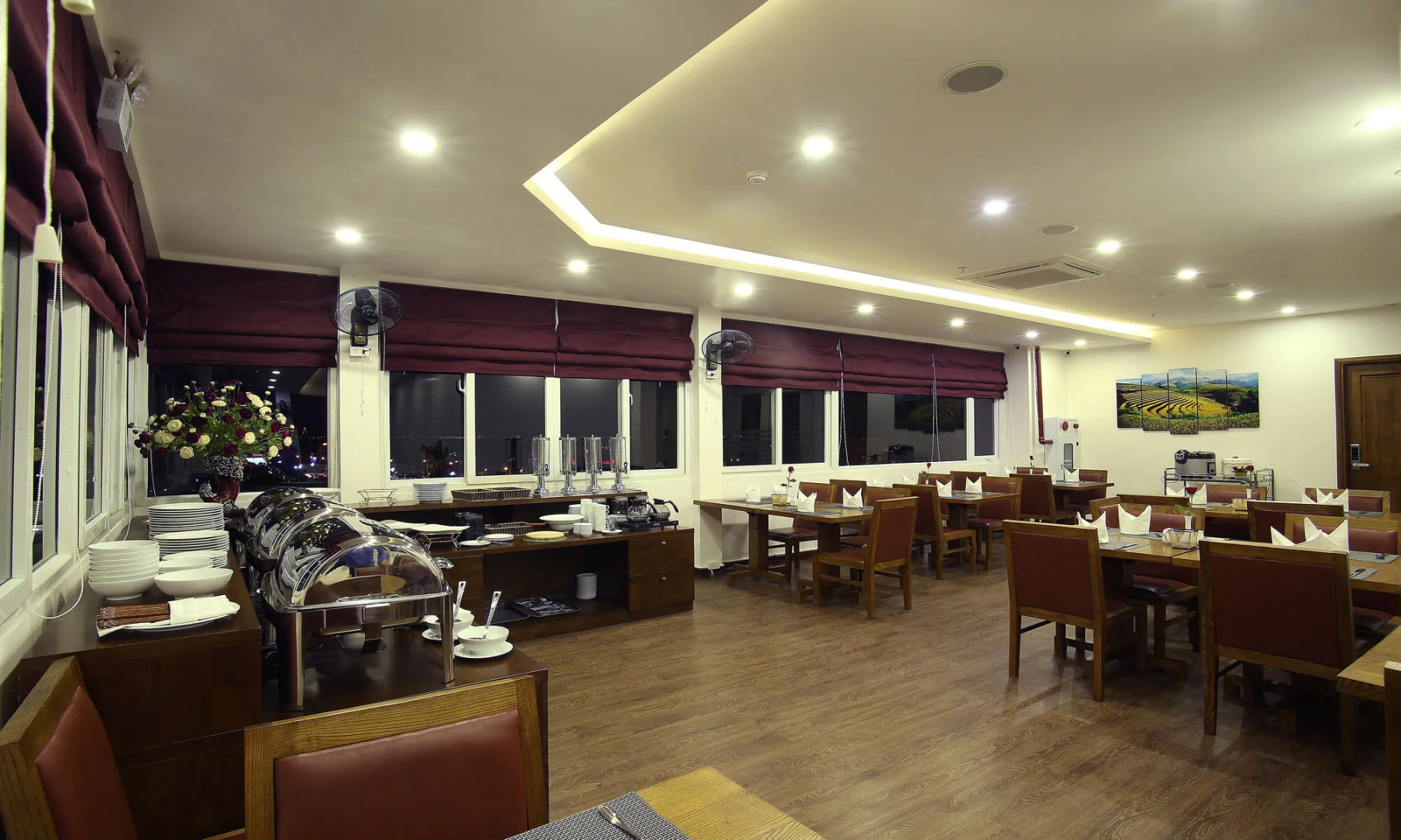 West Lake Home Hotel & Spa