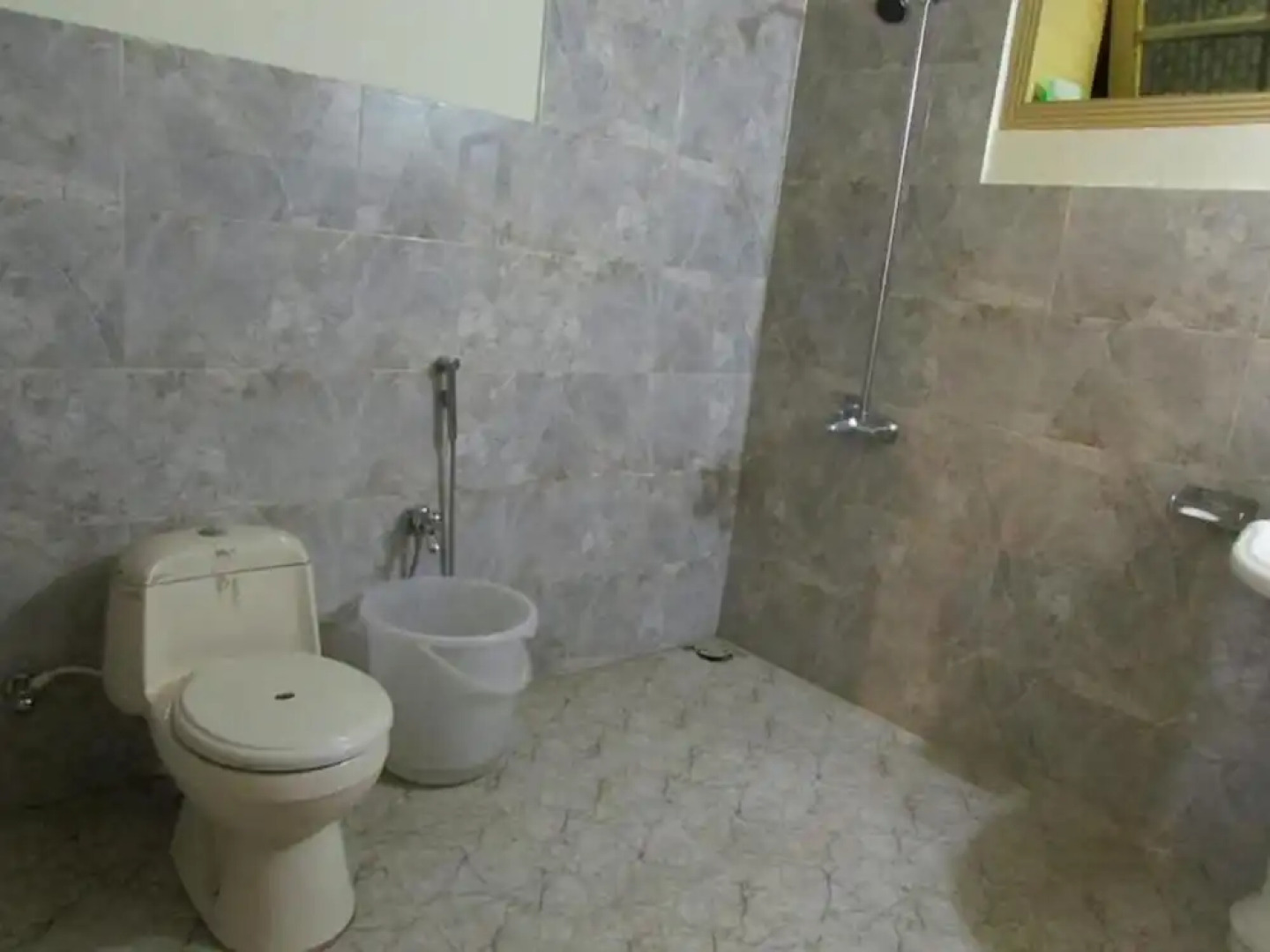 Baigs Paradise Guest House