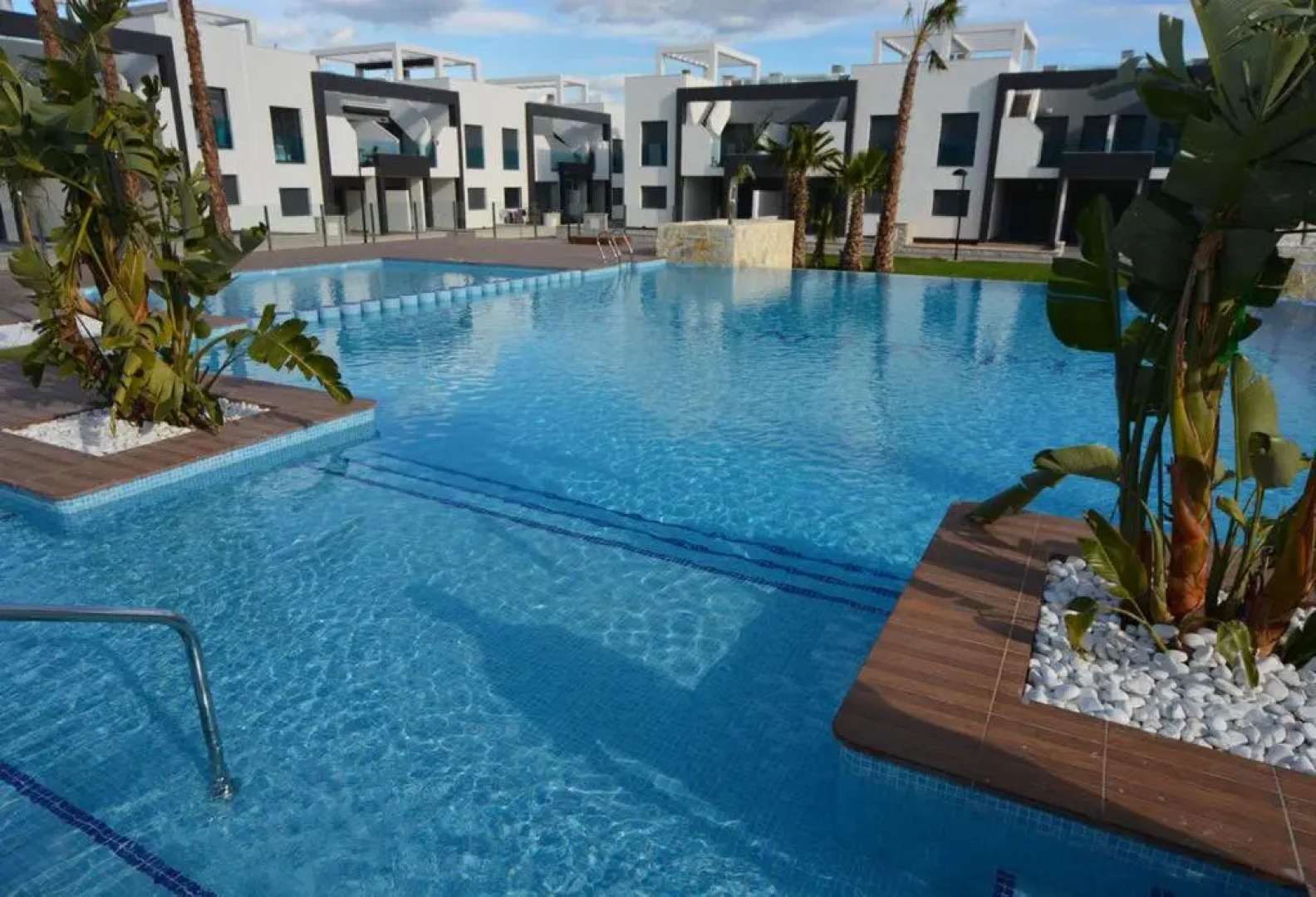 Oasis Beach X app 25