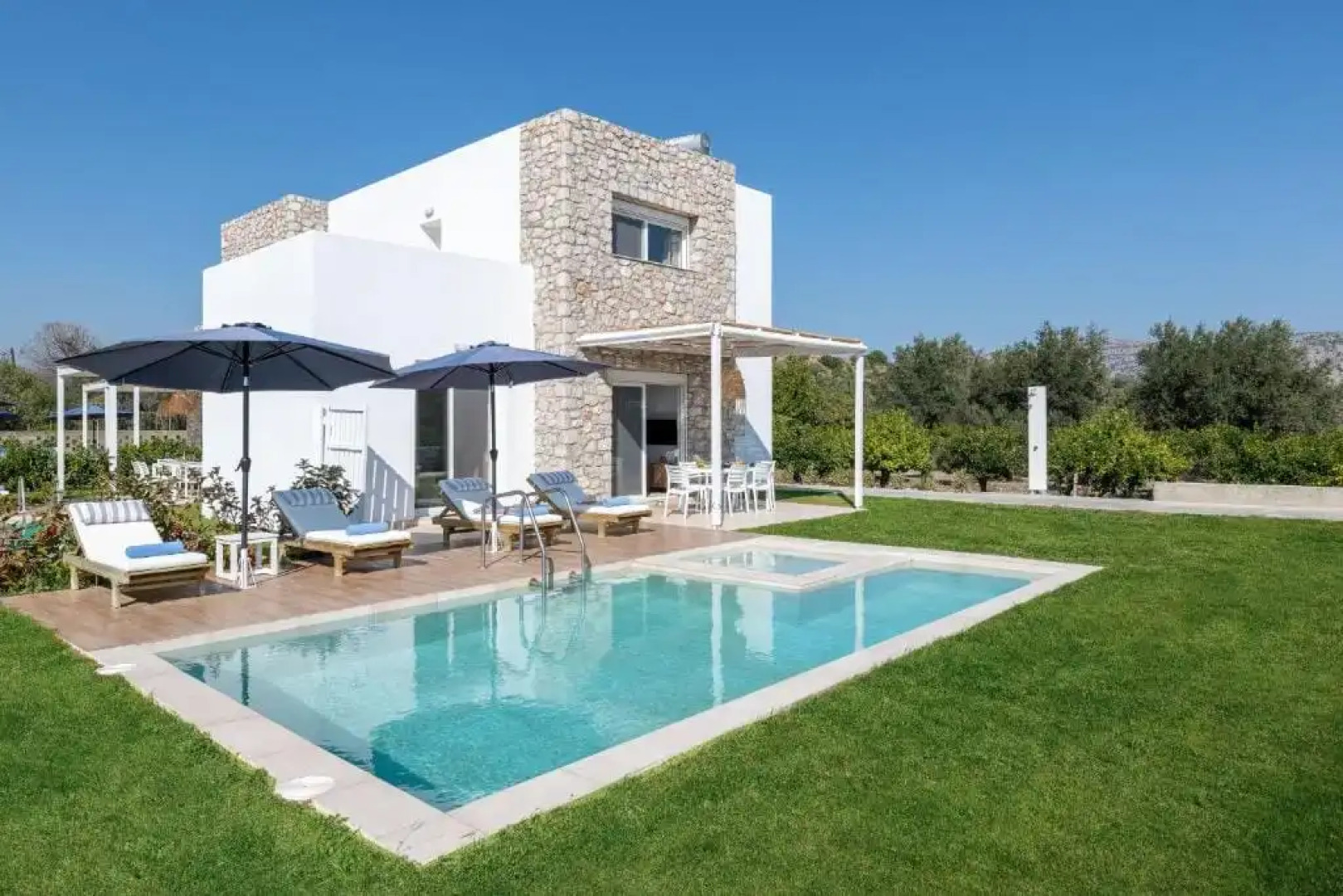 New Ossiano Pool Villas