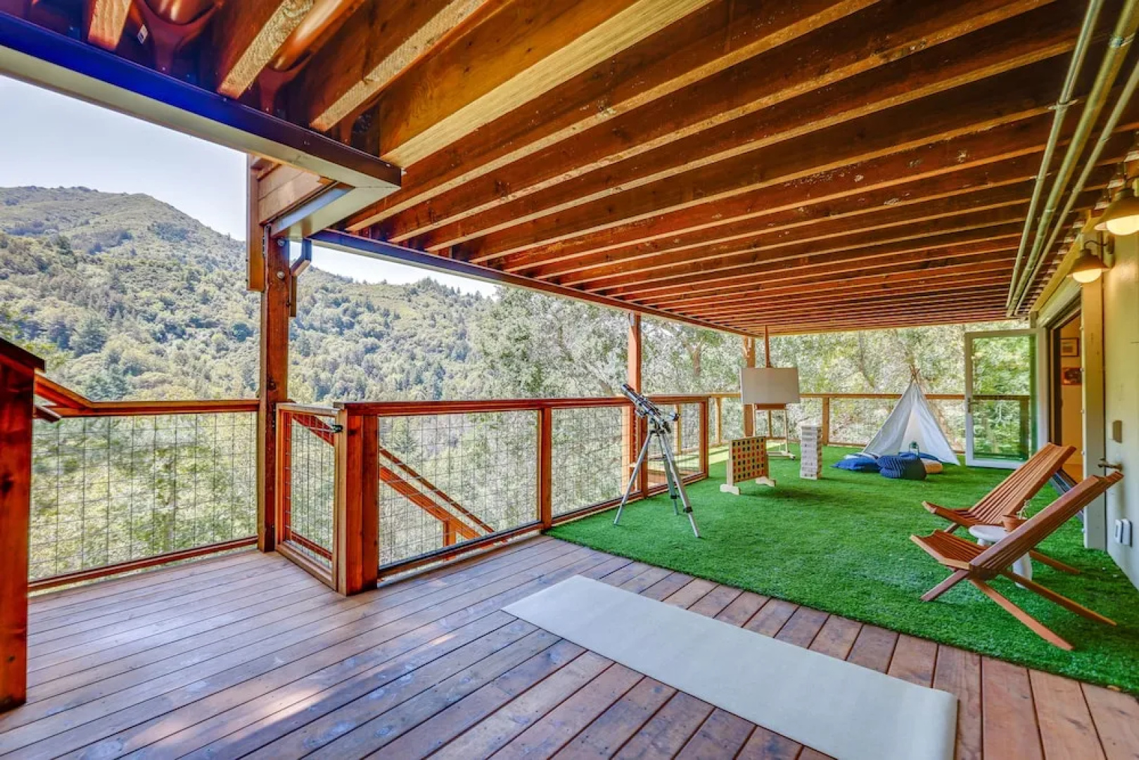 Unique Larkspur Cabin w/ Treetop Mountain Views!