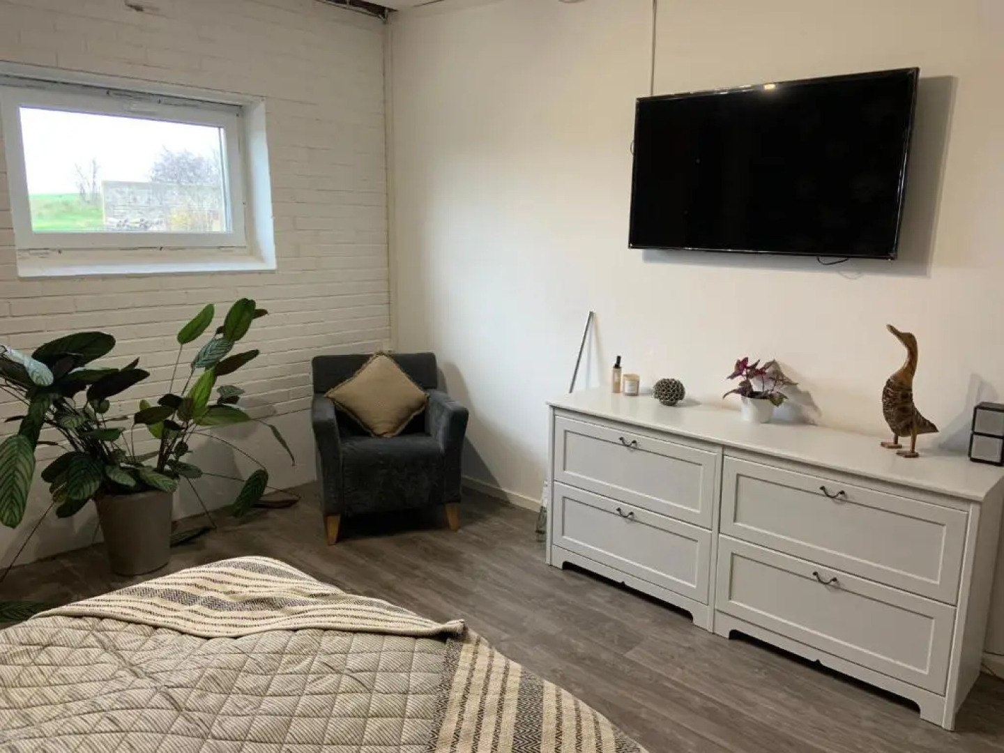 Alingsgård B&B - Spabad, bastu, gym, behandlingar & padelbana