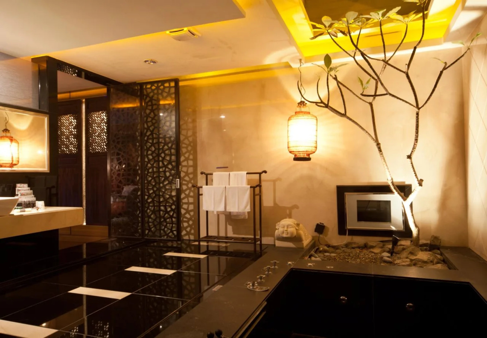 Orient Luxury Villa Motel