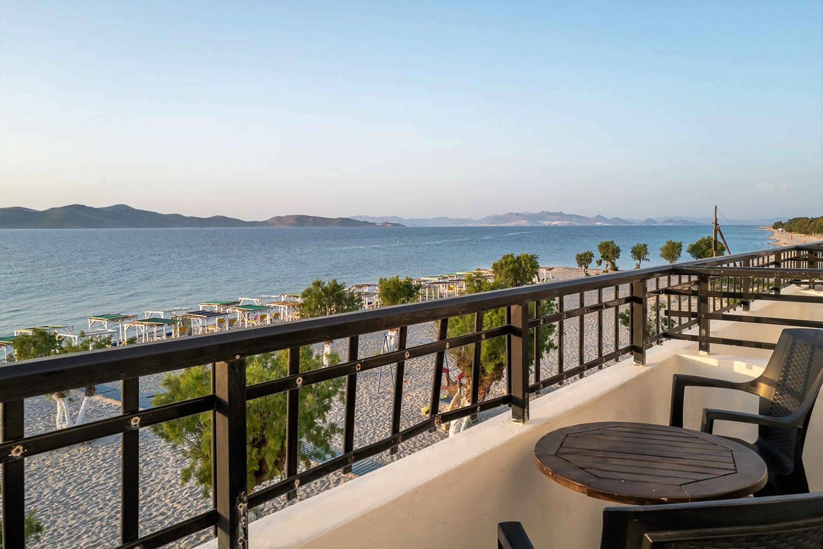 Seaside Beach Marmari Hotel