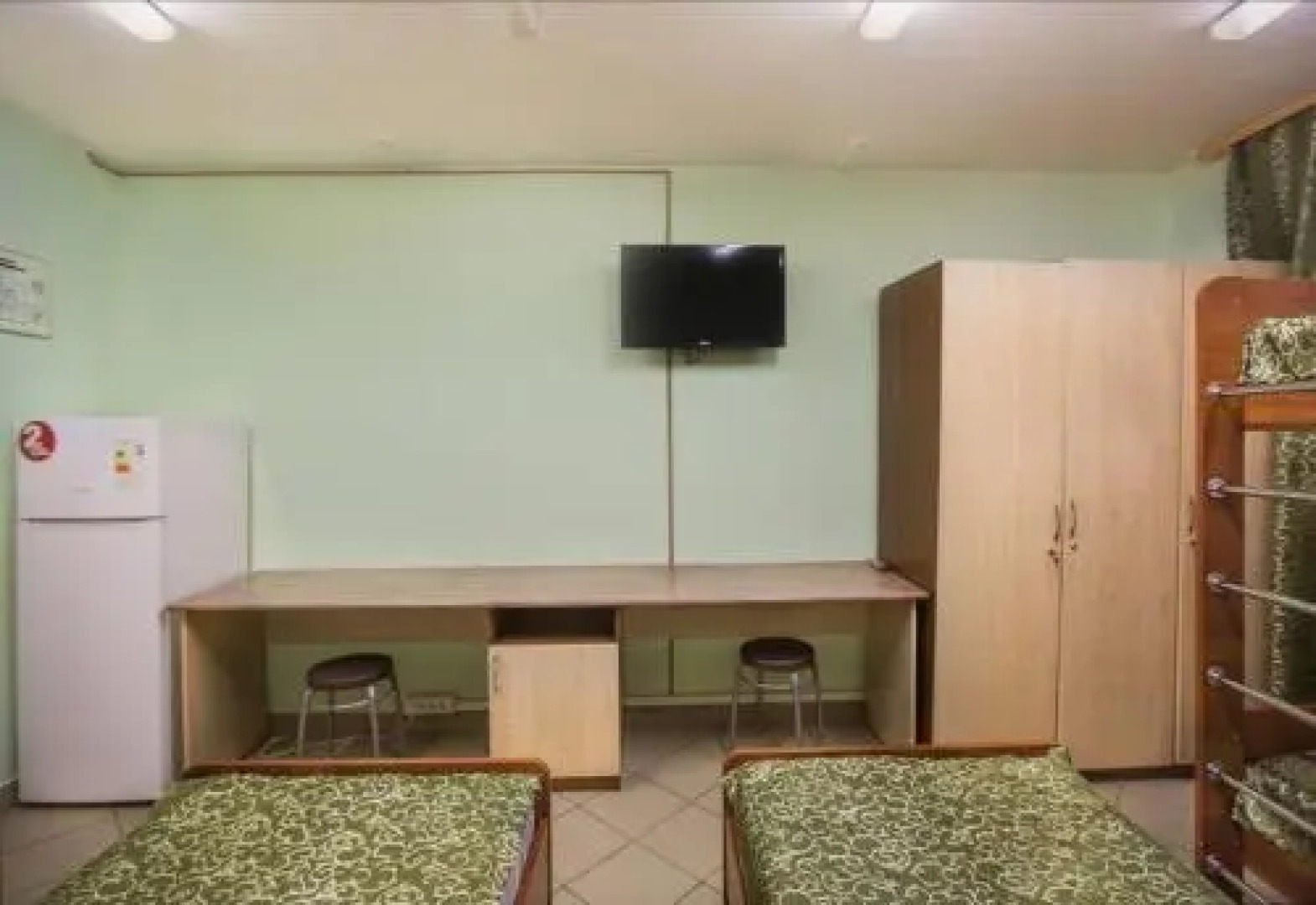 Green Street Hotel & Hostel