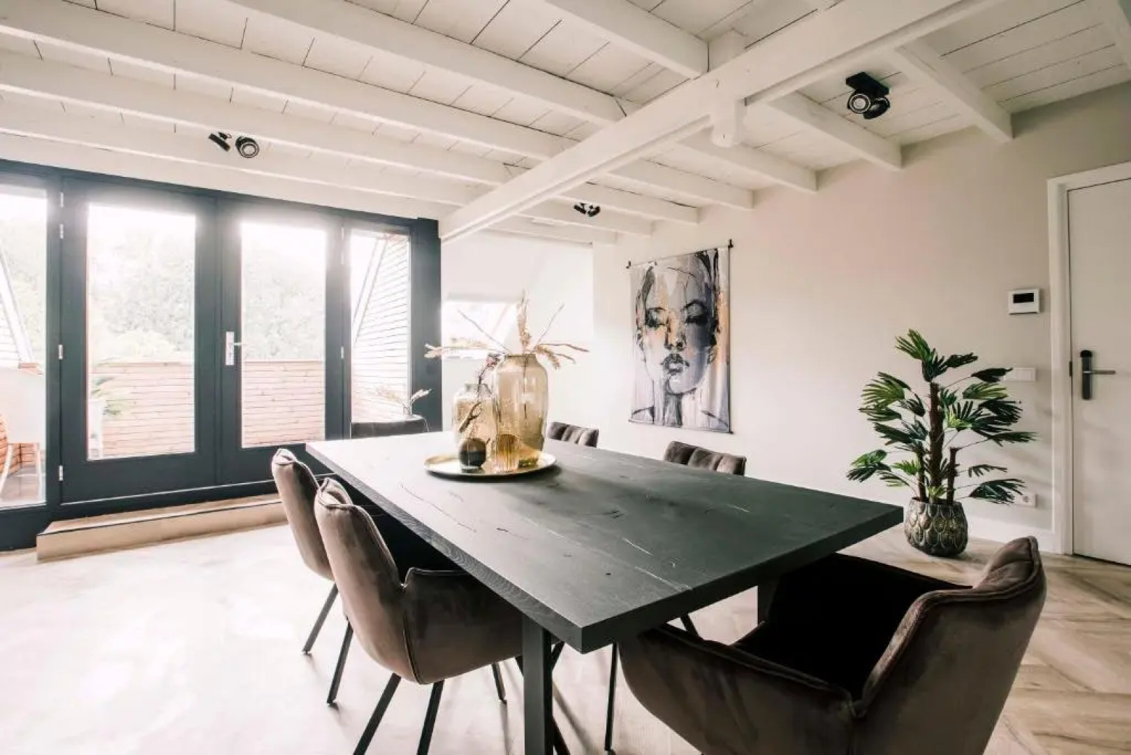 Stadsvilla Luxurious 3 room loft met airco Willem 2