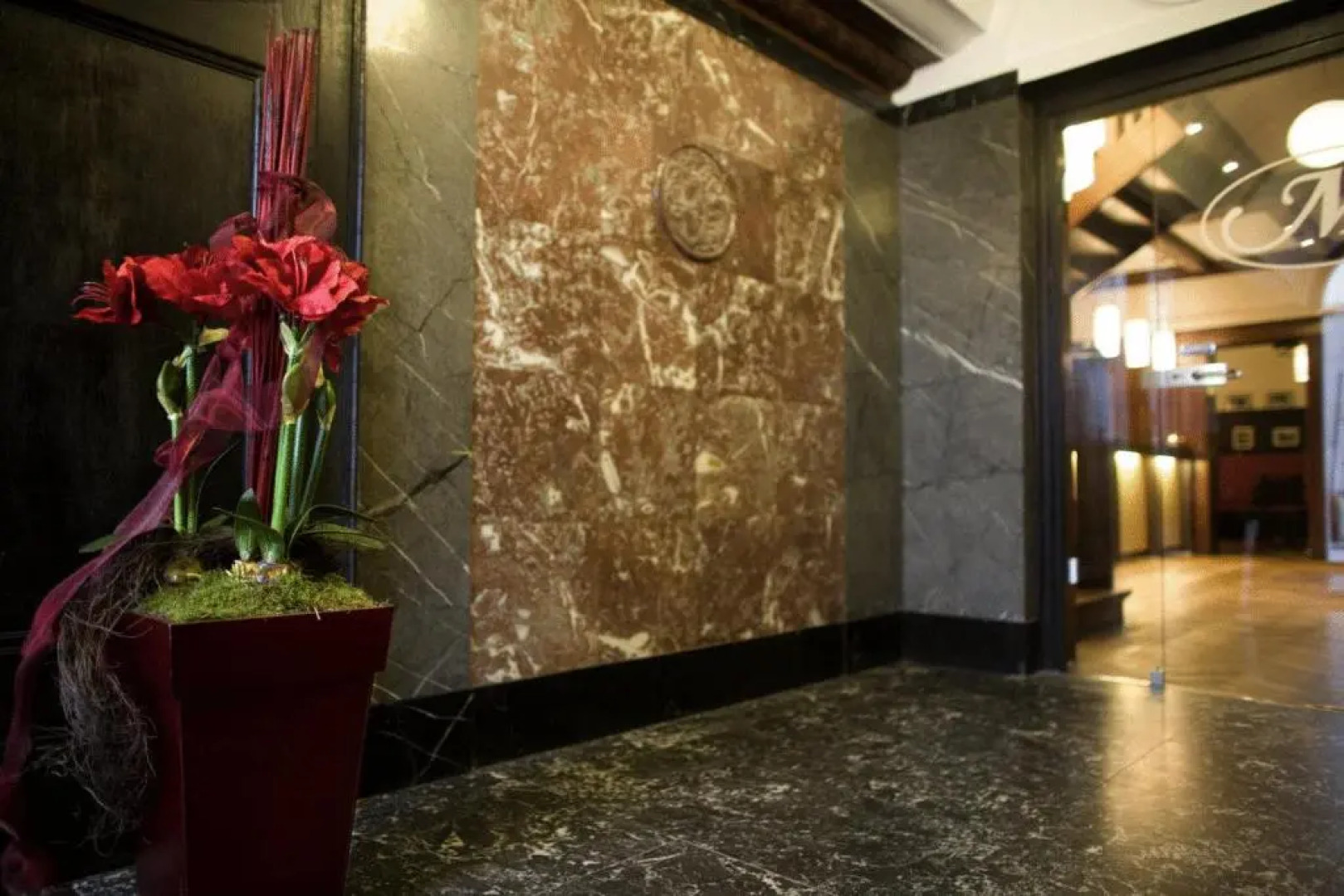 Maris Hotel Restaurant