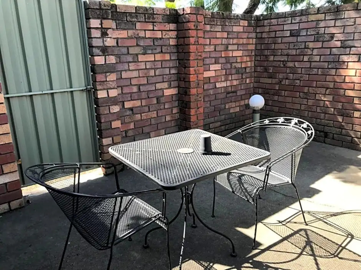 Belvoir Village Motel & Apartments