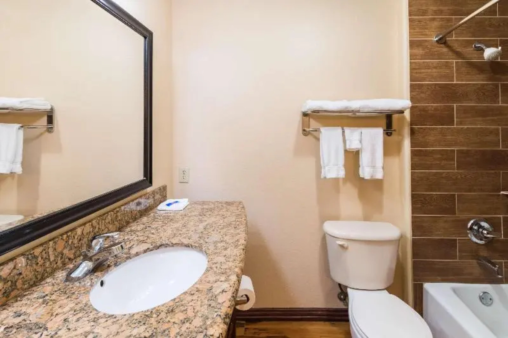 La Quinta Inn & Suites Joshua