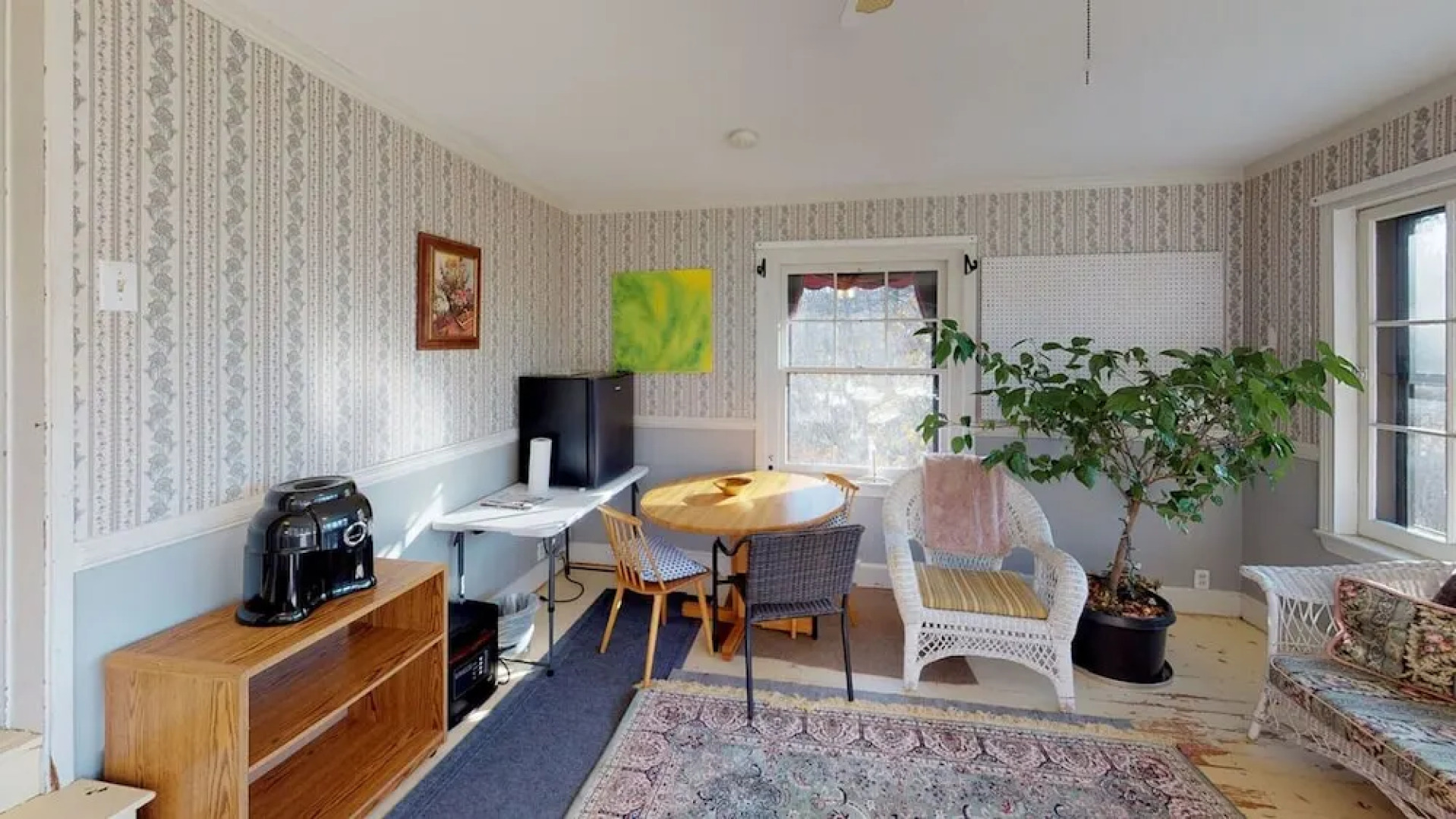 Escapo - Outdoor Hot Tub and Outdoor Fire Pit