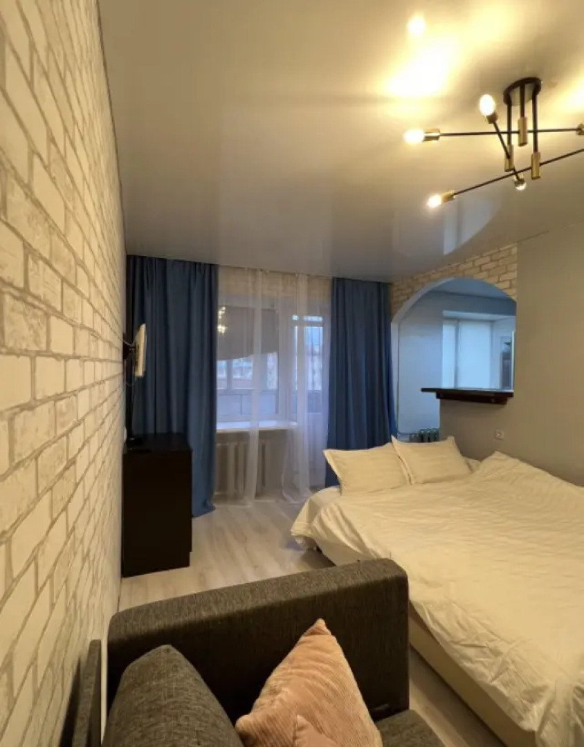 Апартаменты на улице Братьев Серебряковых 14