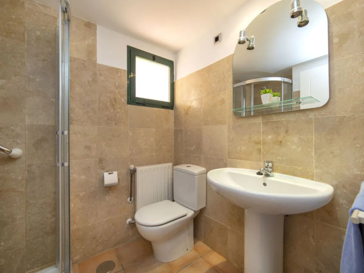 Pueblo Mascarat 33996