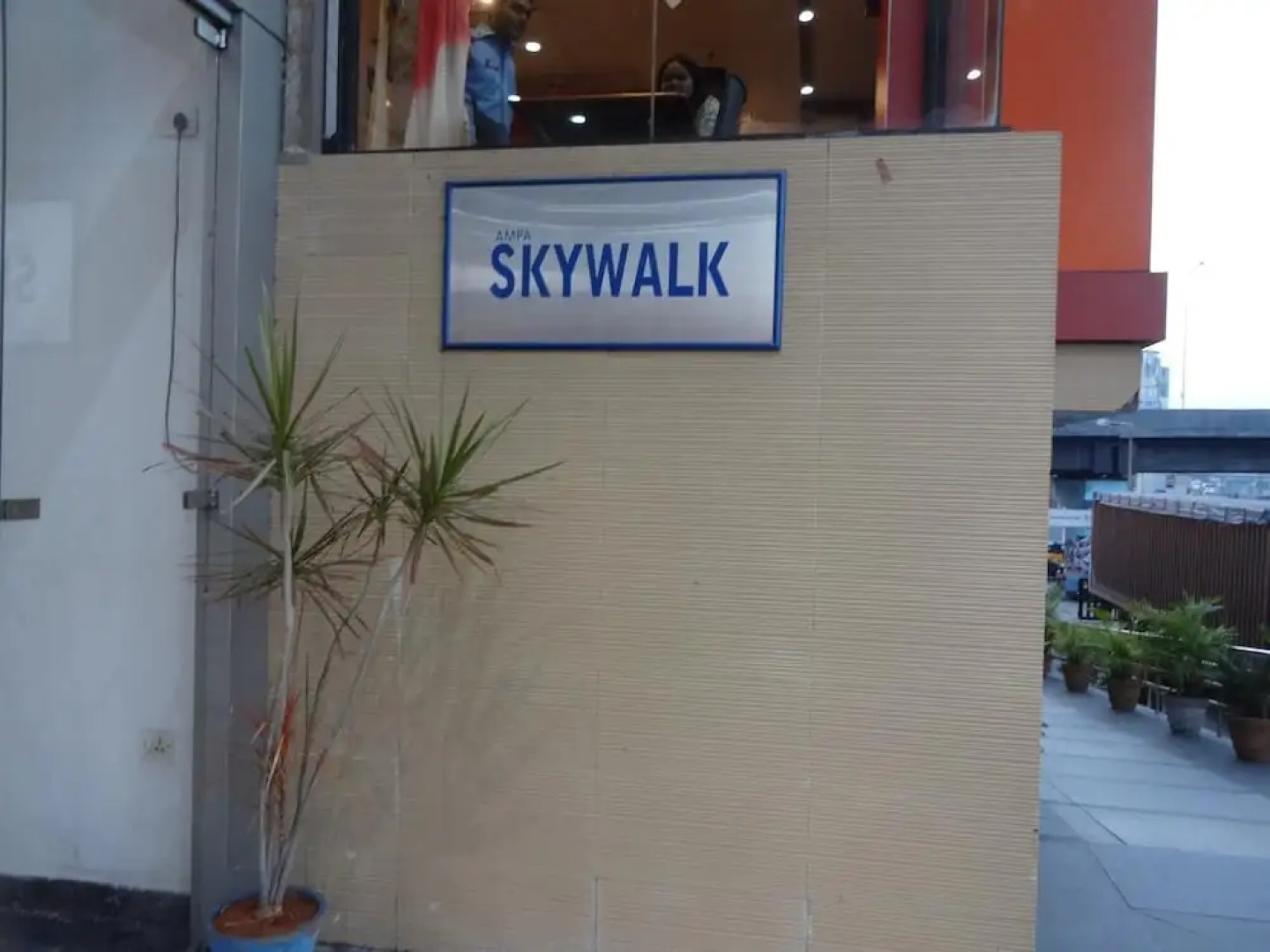 Ampa Skywalk Hotel