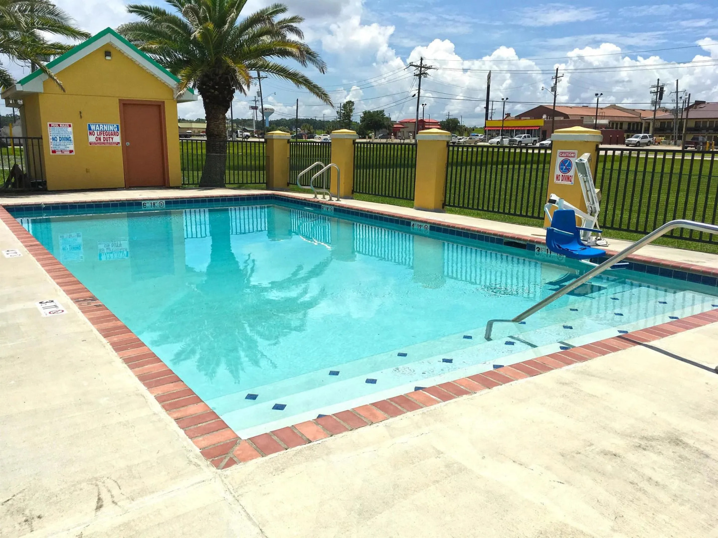 Americas Best Value Inn Gonzales