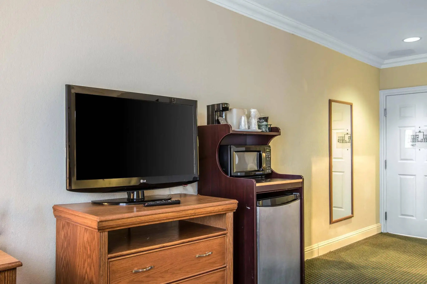 SAMIR Stay at NW Expressway