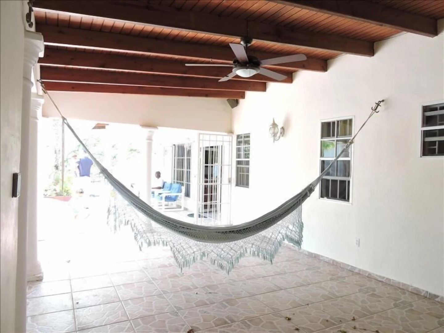 Luxurious Villa with Great Sea View