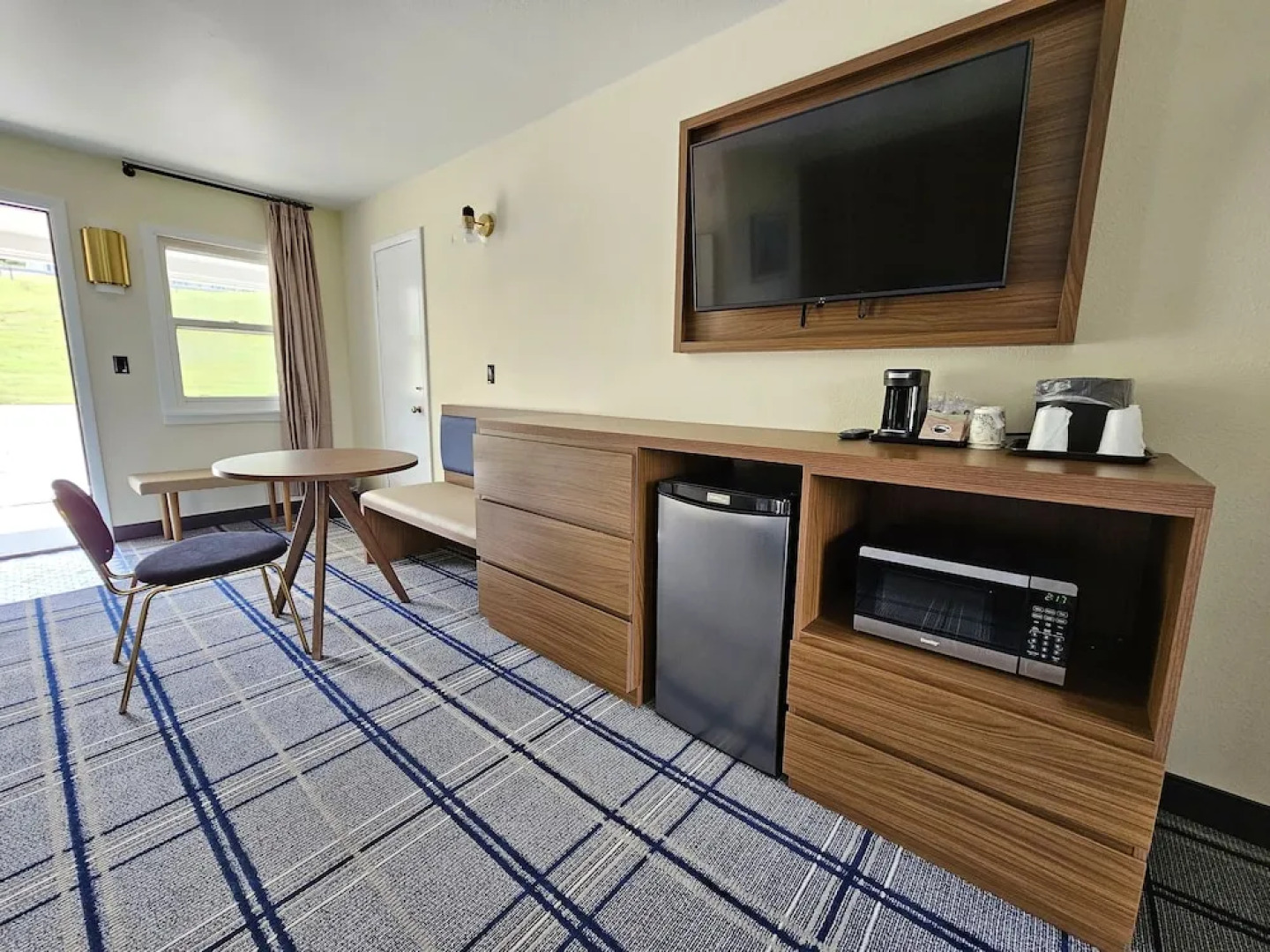 The Hotel Laurel at Seneca