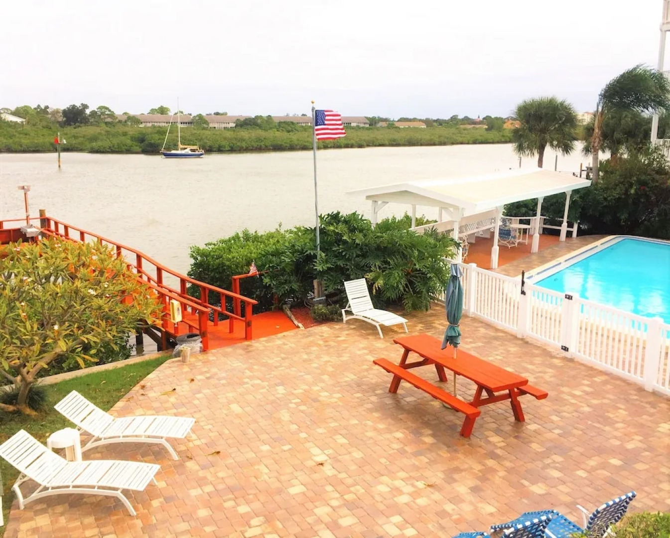 Seashell 19 by Vtrips