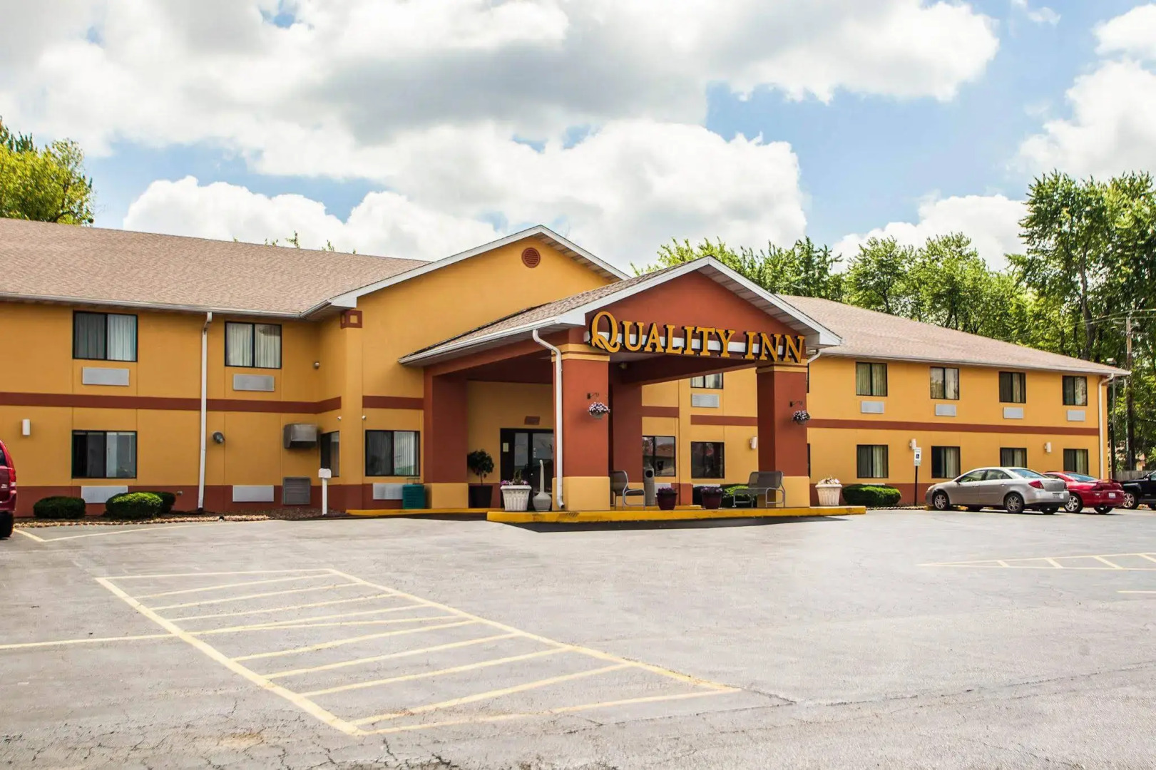 Quality Inn O'Fallon IL - St. Louis
