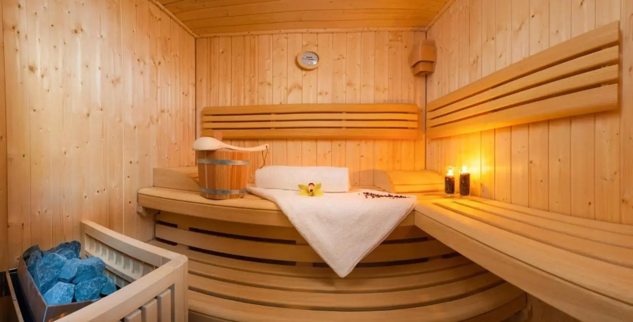 Luxury Beachfront Villa Trogir 2 with private pool, jacuzzi and gym at the beach on Ciovo - Okrug Gornji