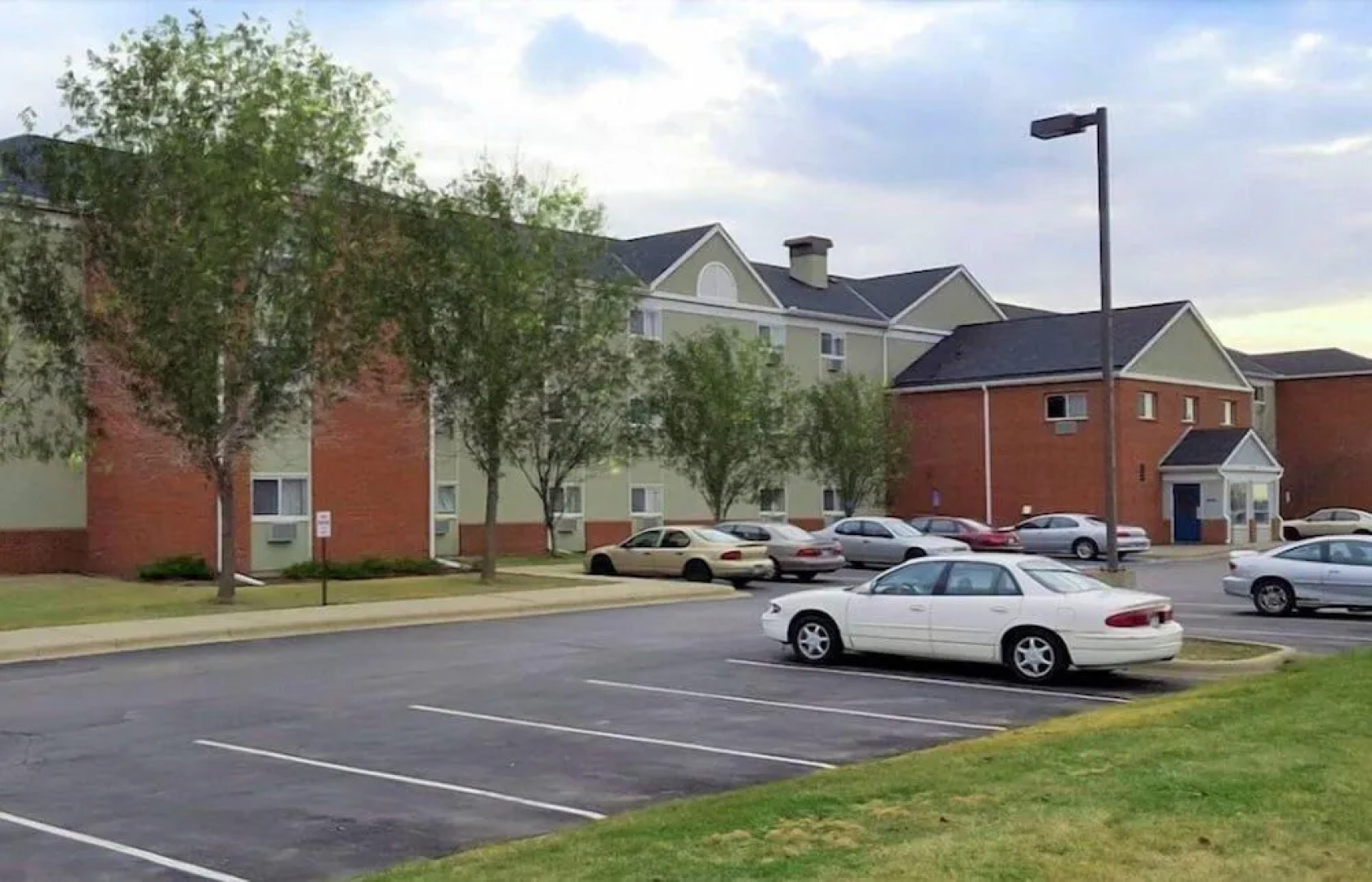 Intown Suites Extended Stay Minneapolis Mn - Burnsville