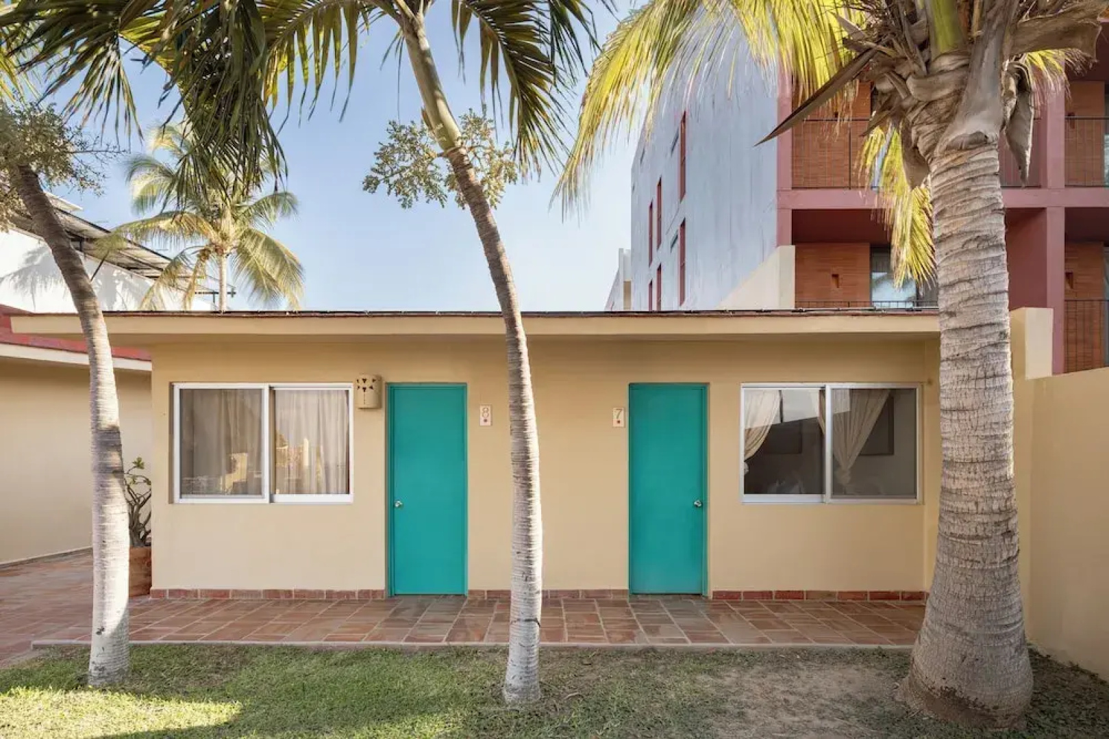 Las Arenas Bungalows Melaque
