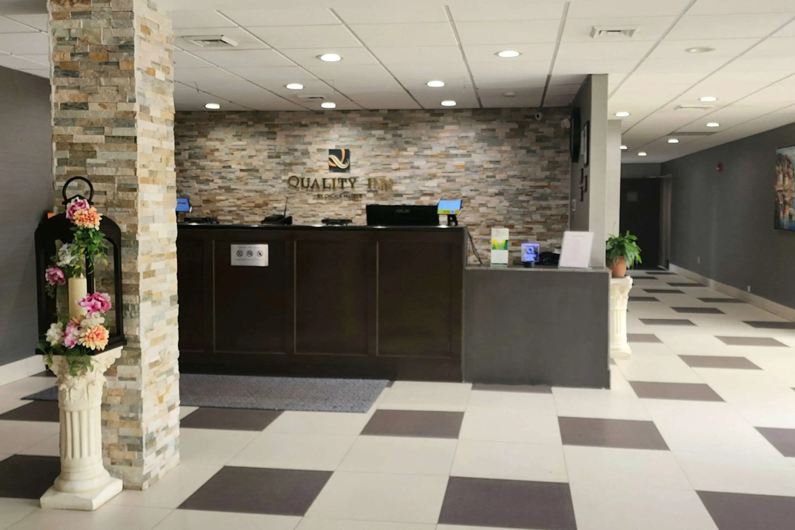 Quality Inn Dublin I-81