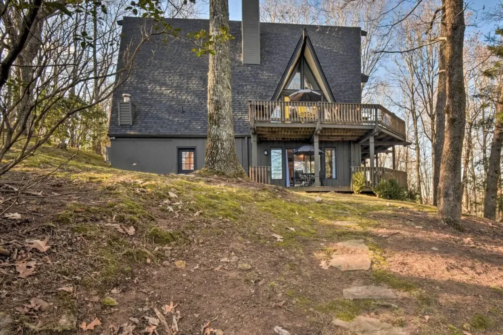 Spacious & Newly Remodeled A-frame w/ 2 Decks