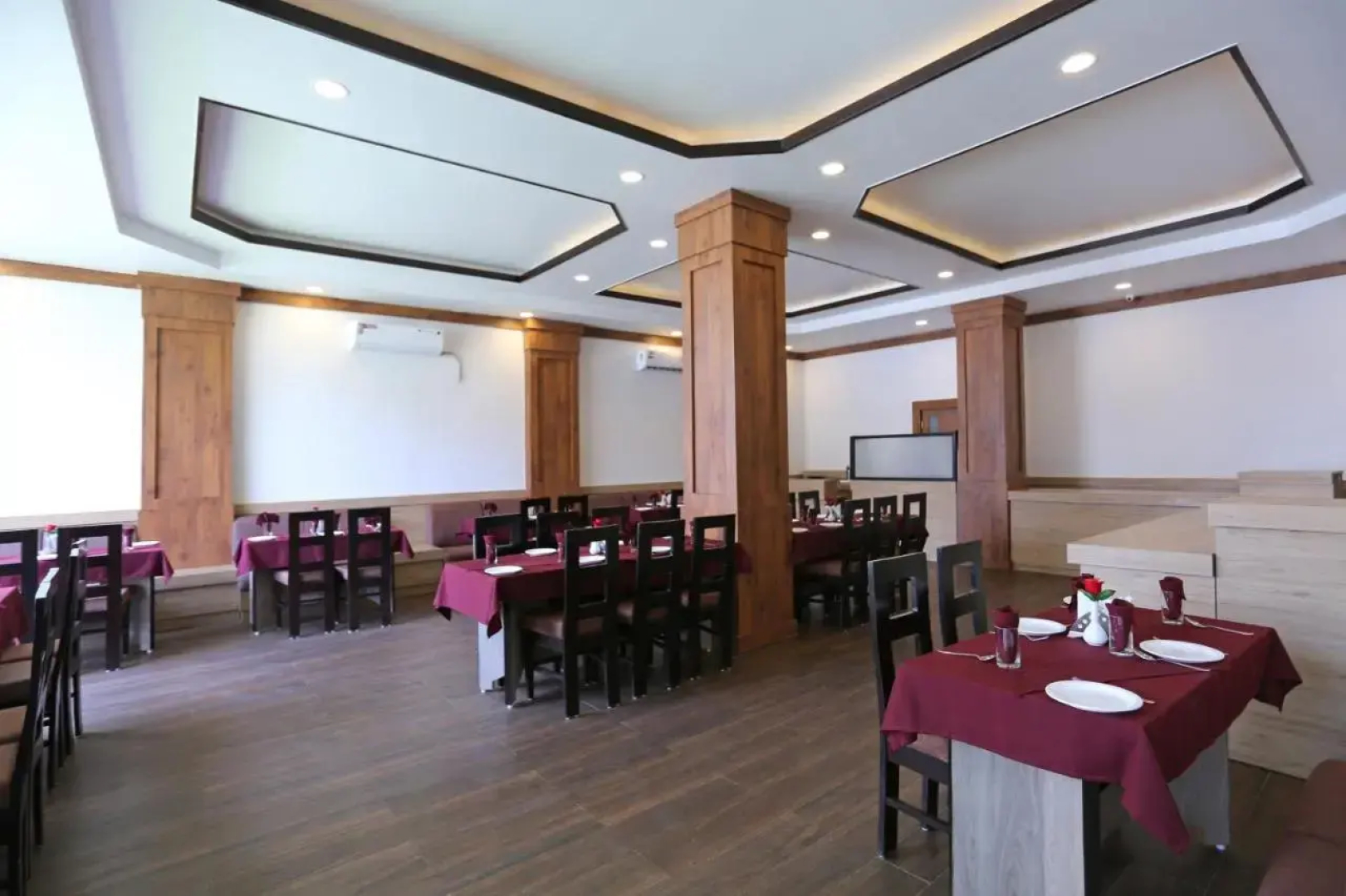 Hotel The Royal Krishna