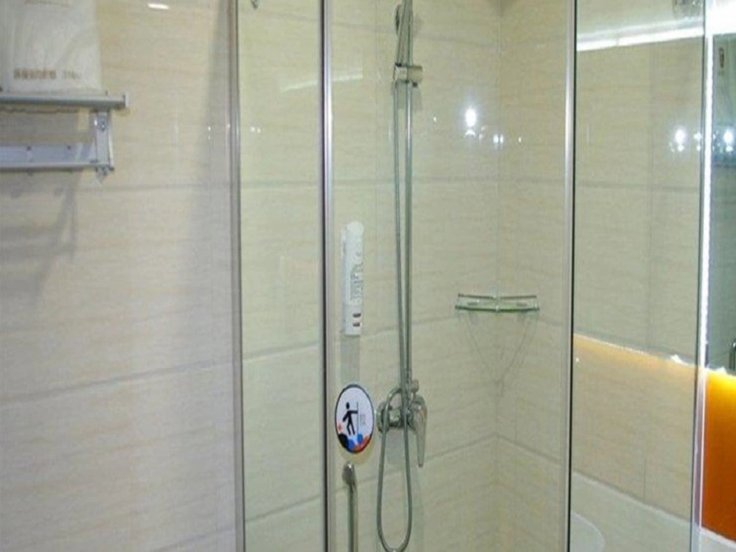 7 Days Premium Lanzhou High-Speed Rail West Passenger Station Branch