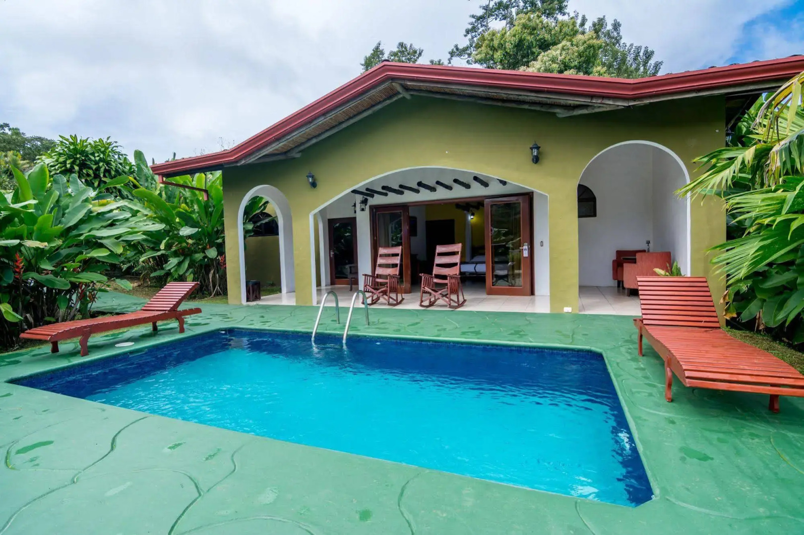 Mountain Paradise Hotel