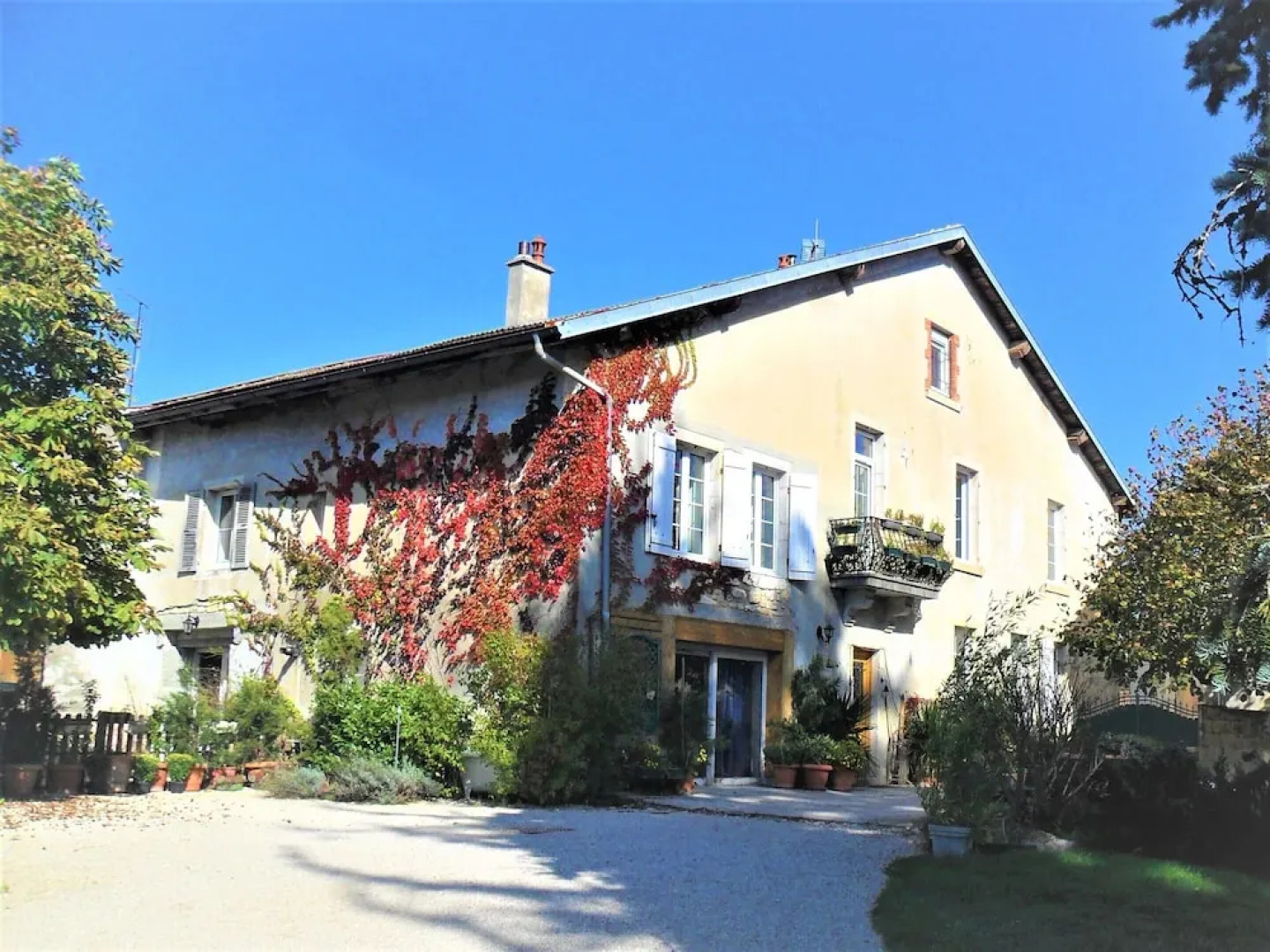 A la Grenouille du Jura - Chambres d'Hôtes de Charme Oyonnax Nantua
