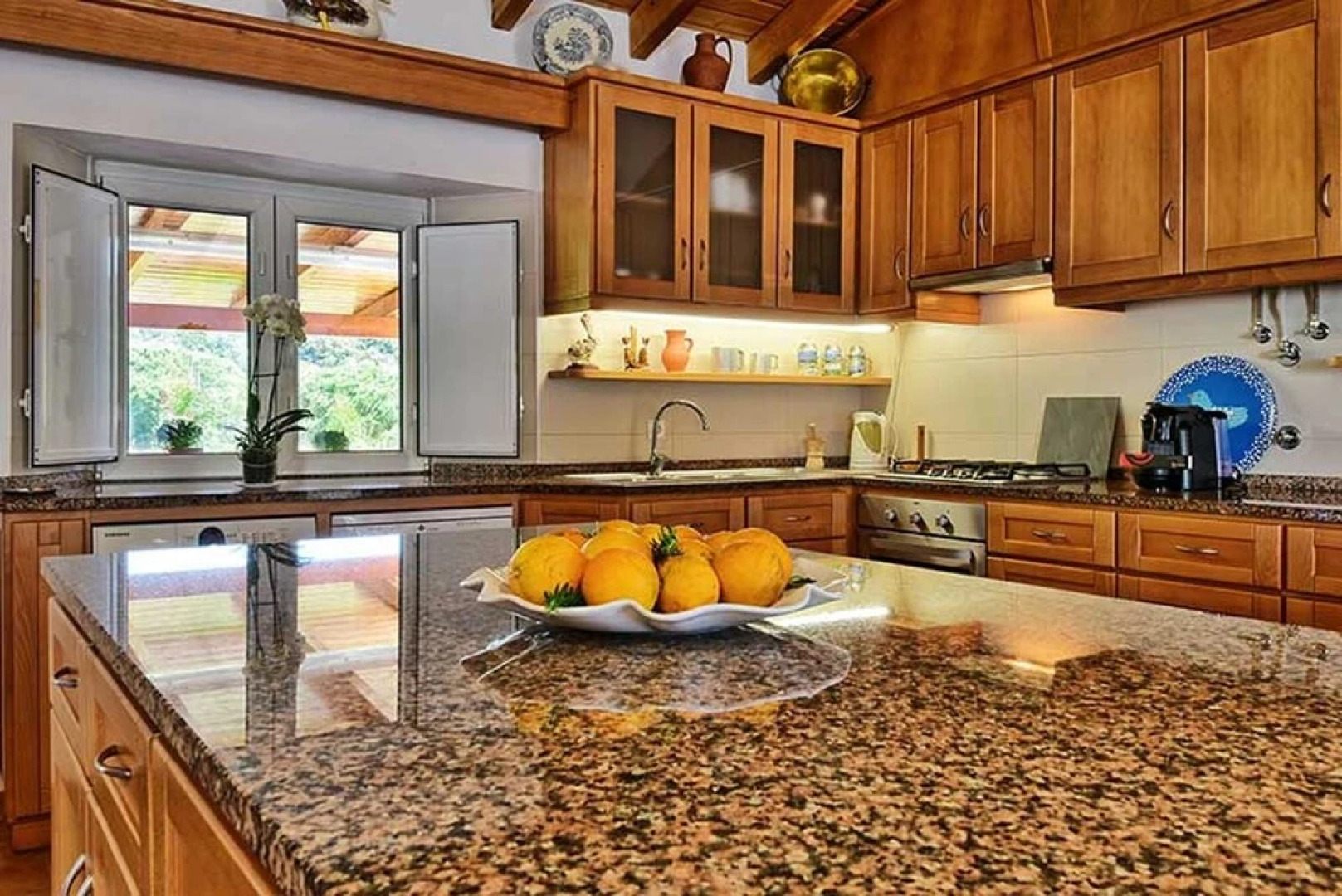 House With 4 Bedrooms in Sines, With Wonderful Mountain View, Enclosed