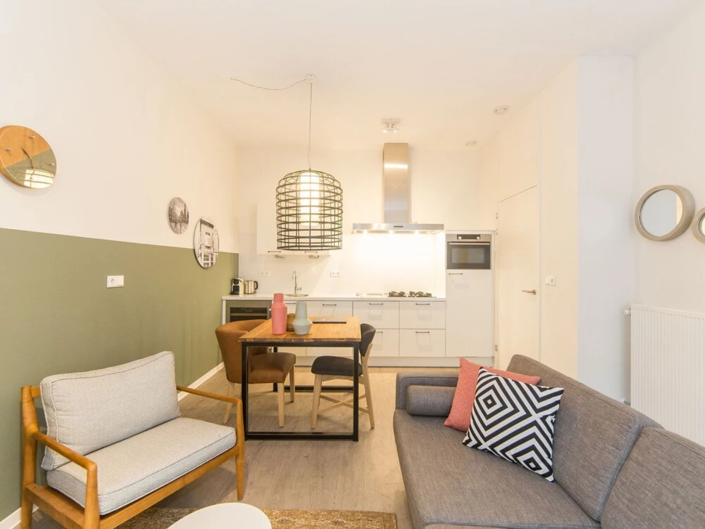 Luxurious Apartment With Bubble Bath